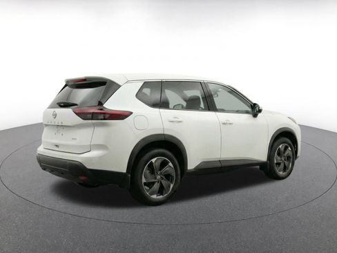 Used 2025 Nissan Rogue SV AWD/4WD image 9