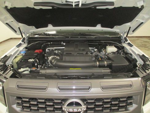 New 2025 Nissan Frontier SV image 10