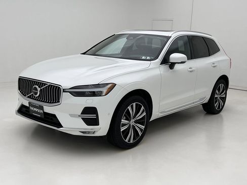 Used 2023 Volvo XC60 B5 Ultimate w/ Climate Package image 8