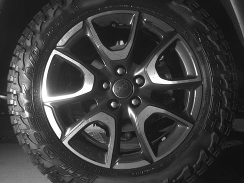 Used 2025 Jeep Compass Trailhawk AWD/4WD image 14