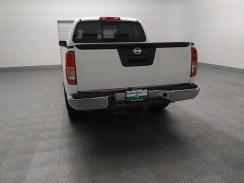 Used 2019 Nissan Frontier SV RWD image 6