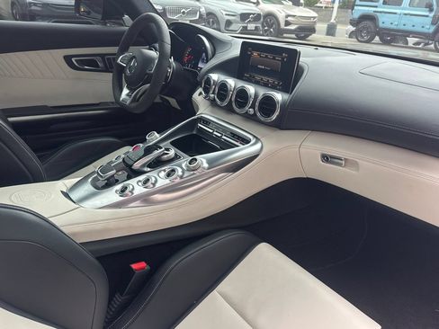 Used 2016 Mercedes-Benz AMG GT S image 16
