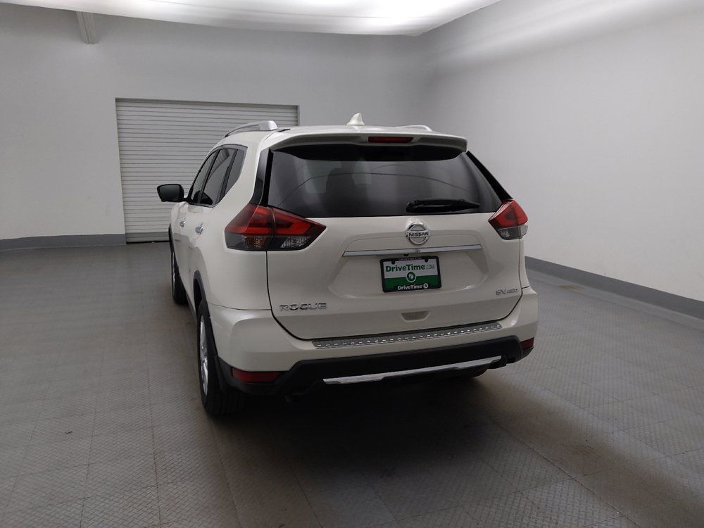 Used 2018 Nissan Rogue SV w/ Sun & Sound Touring Package AWD/4WD image 6