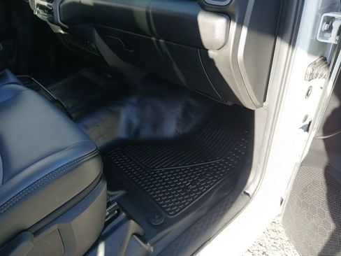 Used 2024 RAM 2500 Tradesman w/ Chrome Appearance Group image 24