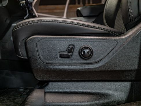Used 2024 RAM 1500 Big Horn AWD/4WD image 24