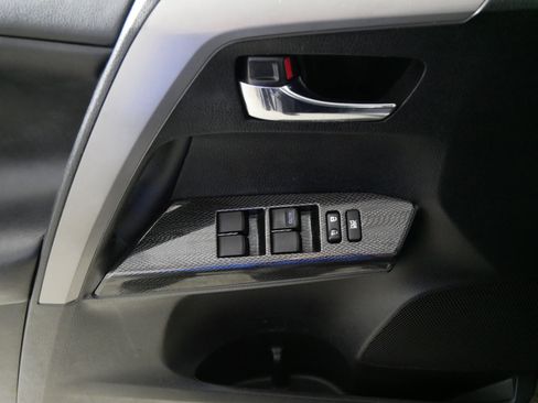 Used 2018 Toyota RAV4 Adventure image 19