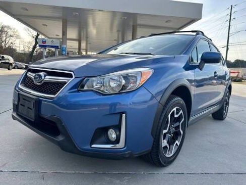 Used 2017 Subaru Crosstrek 2.0i Premium AWD/4WD image 12