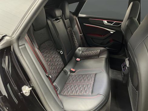 Used 2023 Audi RS 7 Sportback w/ Carbon Optic Package image 32