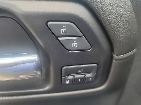 Used 2019 GMC Sierra 1500 SLT w/ SLT Premium Plus Package RWD image 15