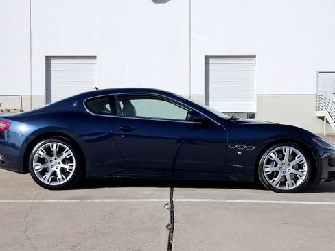 Used 2011 Maserati GranTurismo S image 12