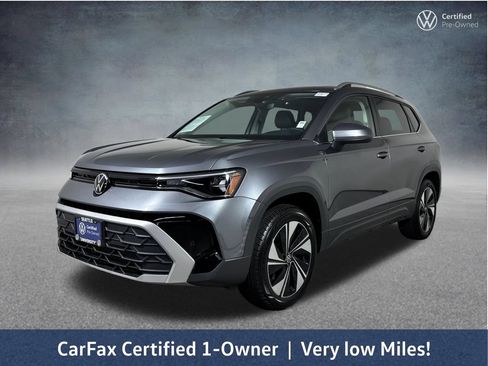 Used 2025 Volkswagen Taos SE AWD/4WD image 4