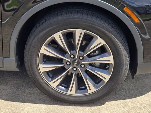 Used 2020 Lincoln Corsair Reserve w/ Rear Removable Package Tray FWD image 23