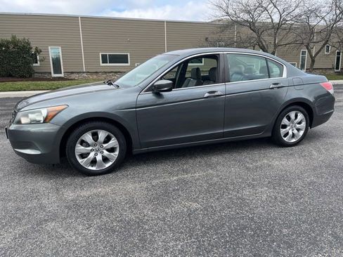 Used 2010 Honda Accord EX-L image 3