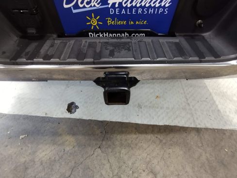 Used 2014 GMC Sierra 1500 SLT w/ Driver Alert Package AWD/4WD image 19