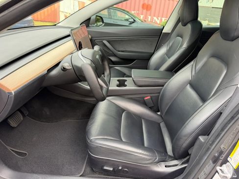 Used 2019 Tesla Model 3 Standard Range Plus RWD image 15