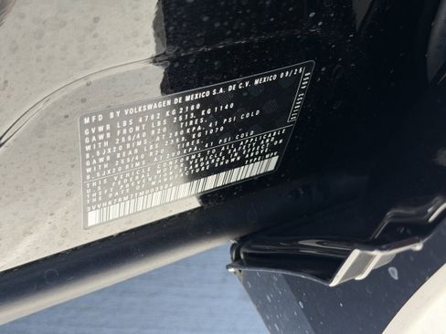 New 2026 Volkswagen Tiguan SE R-Line image 32