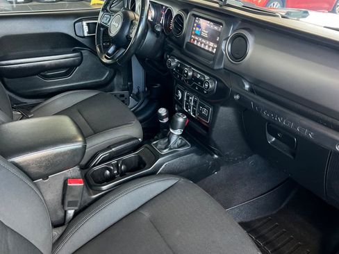 Used 2021 Jeep Wrangler Unlimited Sport AWD/4WD image 13