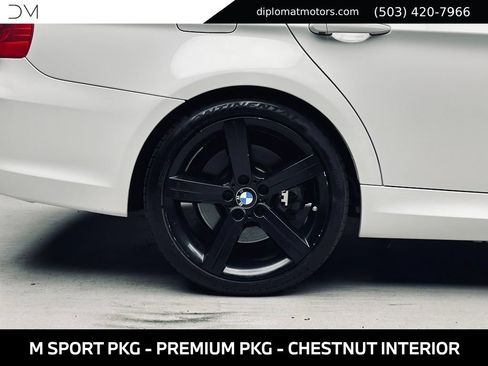 Used 2011 BMW 335i xDrive Sedan AWD/4WD image 45