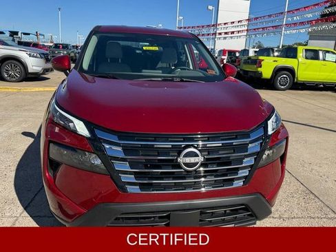 Certified 2025 Nissan Rogue SV image 16