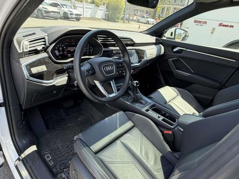 Used 2025 Audi Q3 2.0T Premium w/ Convenience Package AWD/4WD image 8
