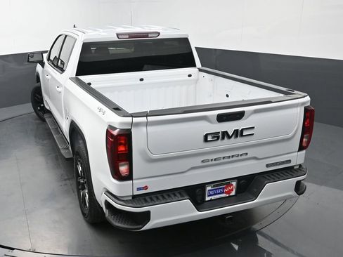 Used 2022 GMC Sierra 1500 Elevation w/ LPO, Elevation Black Package image 33