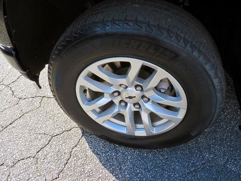 Used 2021 Chevrolet Silverado 1500 RST w/ Bed Protection Package image 11