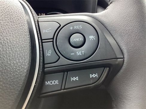 Used 2024 Toyota RAV4 XLE image 18
