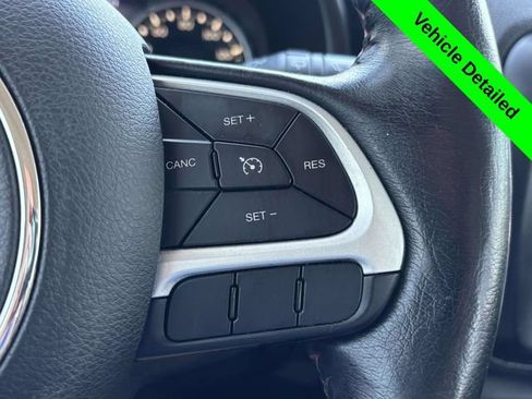 Used 2019 Jeep Renegade Trailhawk w/ Cold Weather Group II AWD/4WD image 14