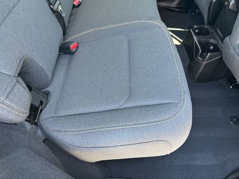 Used 2025 Jeep Wrangler Unlimited Sport AWD/4WD image 18