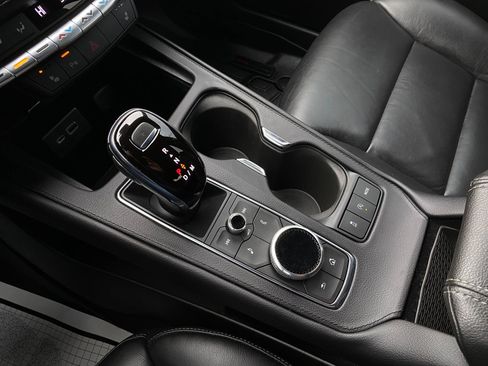 Used 2021 Cadillac XT4 Premium Luxury w/ Cold Weather Package image 17