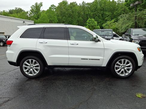 Certified 2017 Jeep Grand Cherokee Limited AWD/4WD image 7