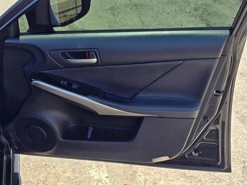 Used 2017 Lexus IS 300 AWD w/ Premium Package image 17