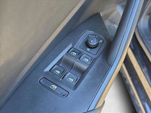 Used 2020 Volkswagen Jetta R-Line w/ R-Line Cold Weather Package image 8