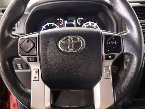 Used 2021 Toyota 4Runner SR5 image 3