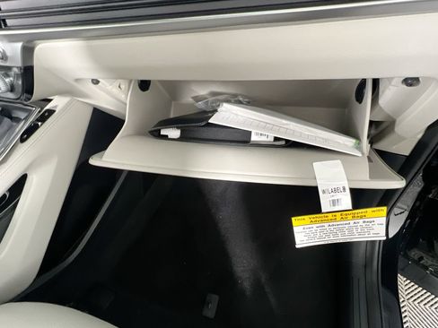 New 2025 Kia Telluride EX w/ EX Captain's Chair Package image 36