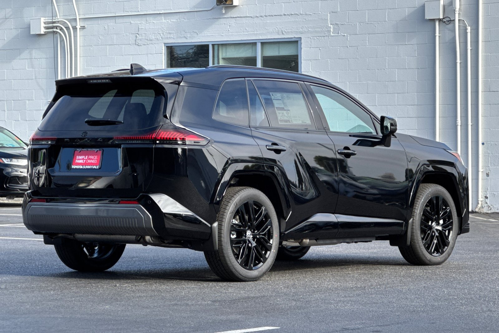 Used 2026 Toyota RAV4 XSE w/ Panoramic Sun Roof Package AWD/4WD image 3