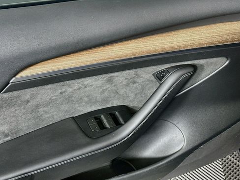 Used 2023 Tesla Model 3 Standard Range RWD image 15