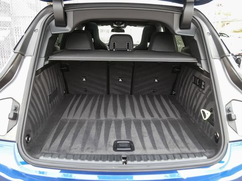 Used 2025 BMW iX xDrive50 w/ Premium Package image 21