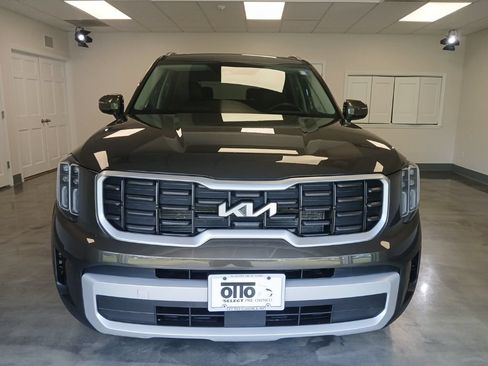 Used 2025 Kia Telluride S AWD/4WD image 6