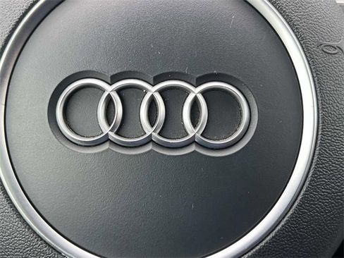 Used 2018 Audi Q3 2.0T Premium Plus w/ Premium Plus Package image 35