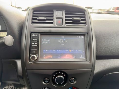 Used 2019 Nissan Versa S Plus image 22