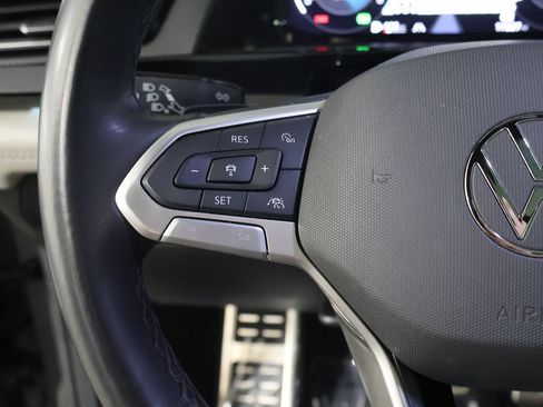 Used 2024 Volkswagen Atlas Cross Sport SEL Premium R-Line AWD/4WD image 43