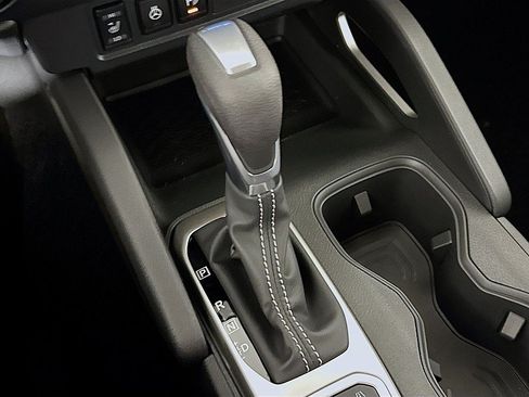 New 2026 Nissan Frontier SV w/ All-Weather Content Package AWD/4WD image 17