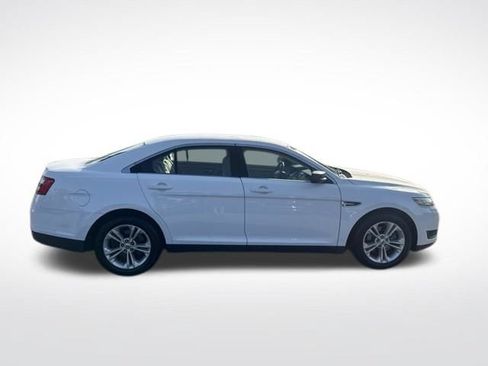 Used 2018 Ford Taurus SE FWD image 5