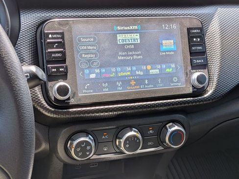 Used 2024 Nissan Kicks SV FWD image 13