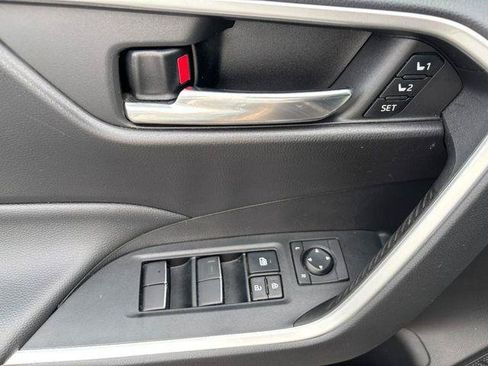 Certified 2021 Toyota RAV4 XLE Premium AWD/4WD image 15