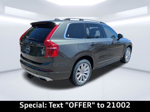 Used 2018 Volvo XC90 T6 Momentum w/ Momentum Plus Package image 3