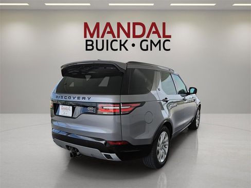 Used 2020 Land Rover Discovery Landmark image 6