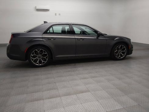 Used 2015 Chrysler 300 S RWD image 10
