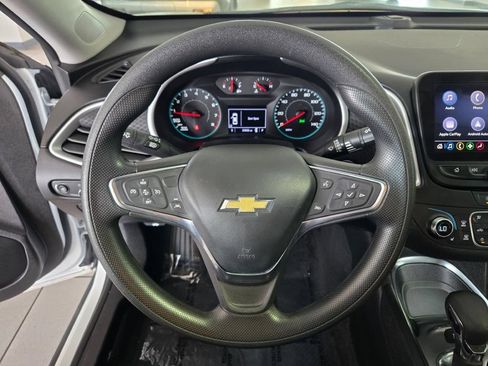 Used 2024 Chevrolet Malibu LT FWD image 30